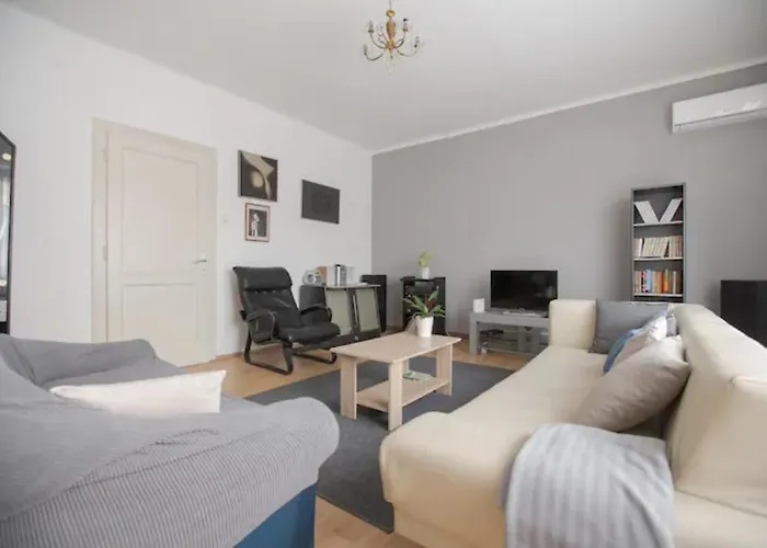 Apartman Retrovizor